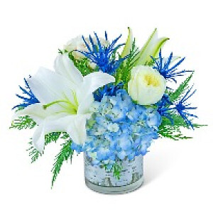 WINTER SKY FLOWER ARRANGEMENT